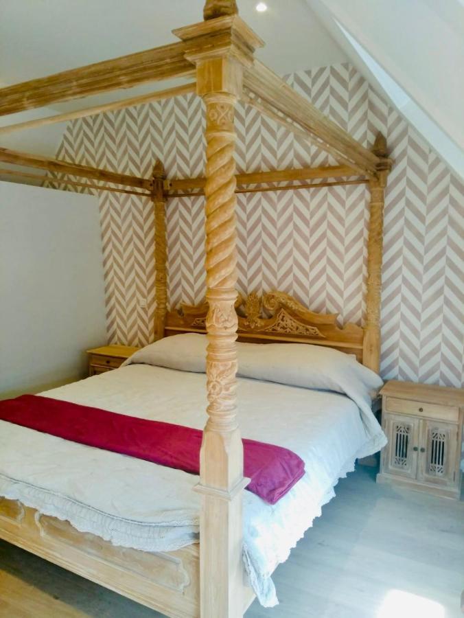 Holiday home Demeure De Charme De Gamme - Piscine Chauffee Bruges
